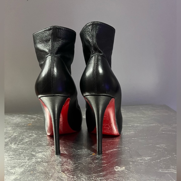 Christian Louboutin Shoes size 39.5 - Picture 2 of 4